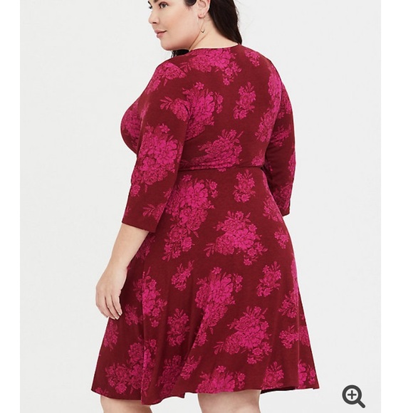 TORRID red floral jersey wrap dress! - Picture 3 of 7